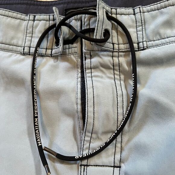 Hawaiian Performance Surfware 36 light blue hybrid board shorts - Picture 2 of 8